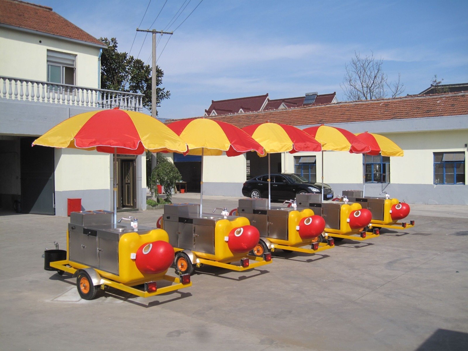 The “Hot Dog” Hot Dog Cart - Image 4